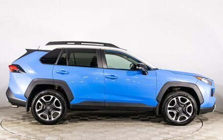Toyota RAV4, 2019 год, 3 610 000 рублей, 4 фотография