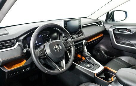 Toyota RAV4, 2019 год, 3 610 000 рублей, 11 фотография