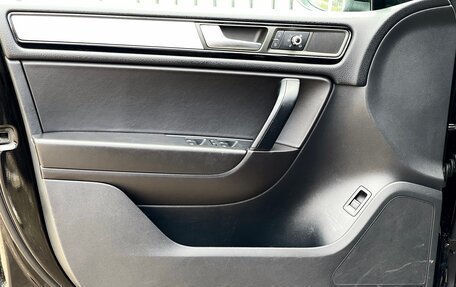 Volkswagen Touareg III, 2011 год, 1 949 000 рублей, 17 фотография