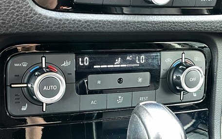 Volkswagen Touareg III, 2011 год, 1 949 000 рублей, 27 фотография