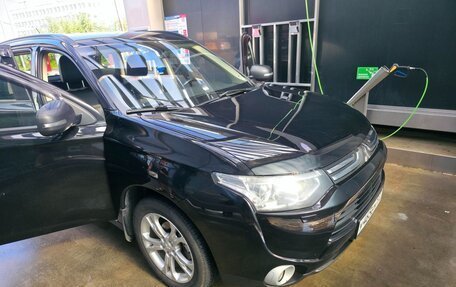 Mitsubishi Outlander III рестайлинг 3, 2012 год, 1 650 000 рублей, 12 фотография