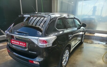 Mitsubishi Outlander III рестайлинг 3, 2012 год, 1 650 000 рублей, 16 фотография