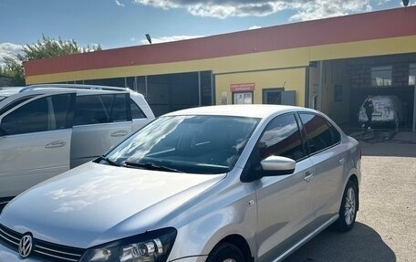 Volkswagen Polo VI (EU Market), 2012 год, 800 000 рублей, 3 фотография
