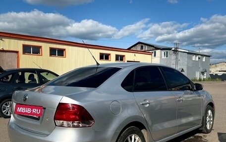 Volkswagen Polo VI (EU Market), 2012 год, 800 000 рублей, 8 фотография