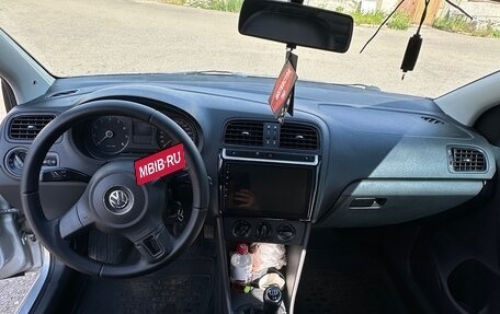 Volkswagen Polo VI (EU Market), 2012 год, 800 000 рублей, 12 фотография