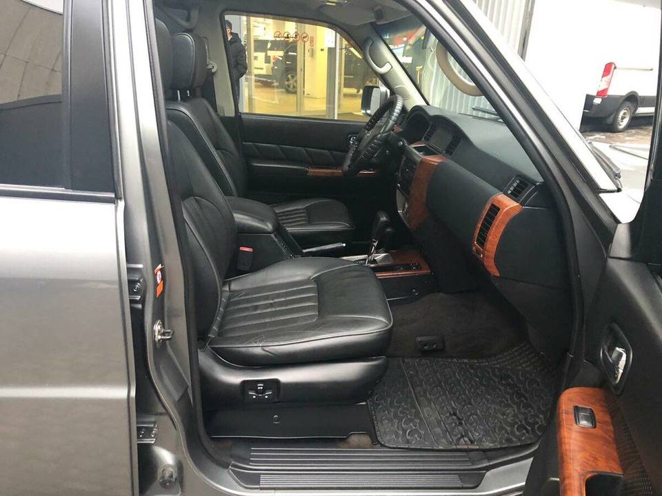 Nissan Patrol Y62, 2012 год, 430 000 рублей, 11 фотография