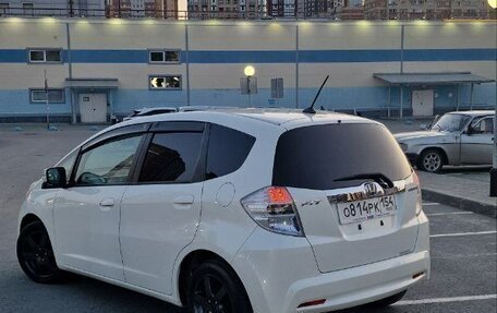 Honda Fit III, 2011 год, 930 000 рублей, 16 фотография