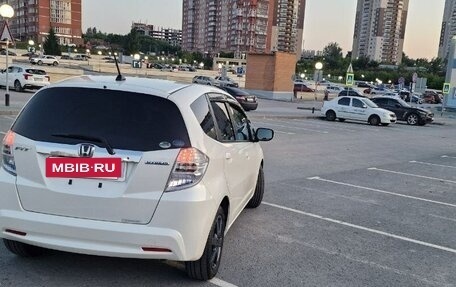 Honda Fit III, 2011 год, 930 000 рублей, 12 фотография
