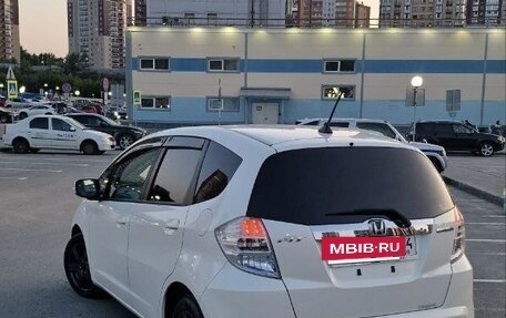 Honda Fit III, 2011 год, 930 000 рублей, 14 фотография