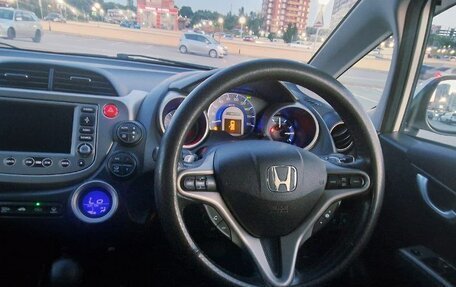 Honda Fit III, 2011 год, 930 000 рублей, 24 фотография