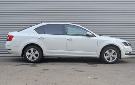 Skoda Octavia, 2017 год, 1 670 000 рублей, 4 фотография