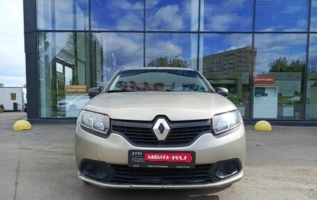 Renault Logan II, 2018 год, 699 800 рублей, 2 фотография