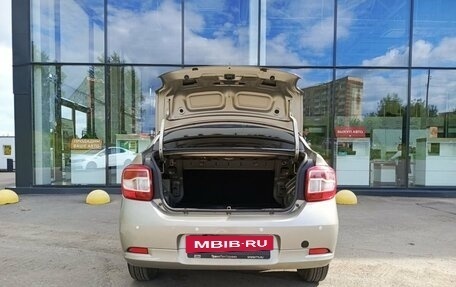 Renault Logan II, 2018 год, 699 800 рублей, 12 фотография