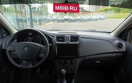 Renault Logan II, 2018 год, 699 800 рублей, 17 фотография