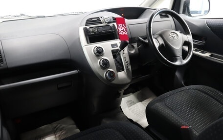 Toyota Ractis II, 2010 год, 829 000 рублей, 13 фотография