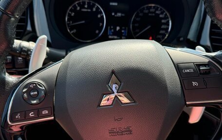 Mitsubishi Outlander III рестайлинг 3, 2016 год, 2 650 000 рублей, 9 фотография