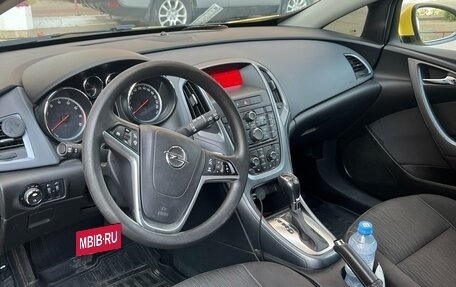 Opel Astra J, 2013 год, 890 000 рублей, 10 фотография