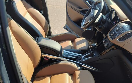 Opel Zafira C рестайлинг, 2014 год, 2 050 000 рублей, 9 фотография