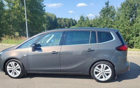 Opel Zafira C рестайлинг, 2014 год, 2 050 000 рублей, 14 фотография