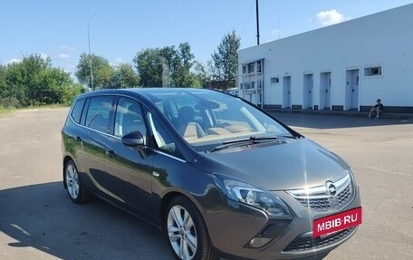 Opel Zafira C рестайлинг, 2014 год, 2 050 000 рублей, 17 фотография