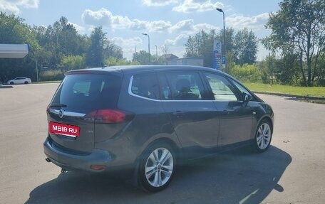 Opel Zafira C рестайлинг, 2014 год, 2 050 000 рублей, 13 фотография