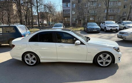 Mercedes-Benz C-Класс, 2011 год, 1 299 000 рублей, 2 фотография