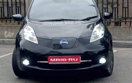 Nissan Leaf I, 2016 год, 850 000 рублей, 1 фотография