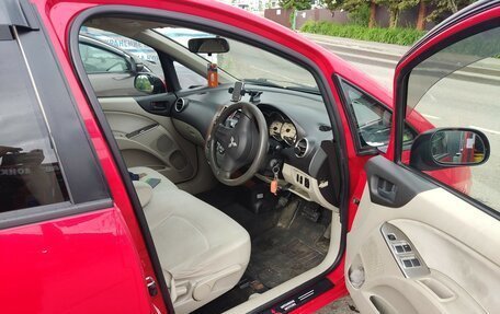 Mitsubishi Colt VI рестайлинг, 2002 год, 325 000 рублей, 9 фотография