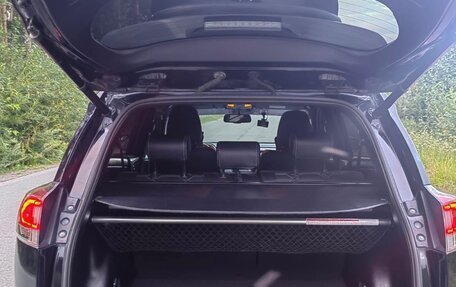 Toyota RAV4, 2019 год, 3 920 000 рублей, 17 фотография