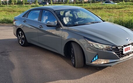 Hyundai Elantra, 2020 год, 2 200 000 рублей, 4 фотография