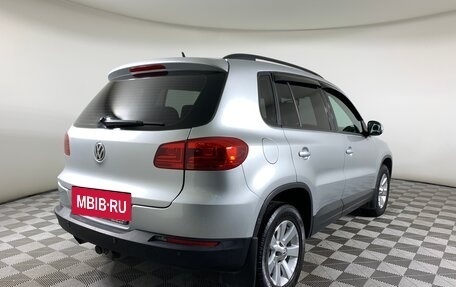 Volkswagen Tiguan I, 2011 год, 948 000 рублей, 5 фотография