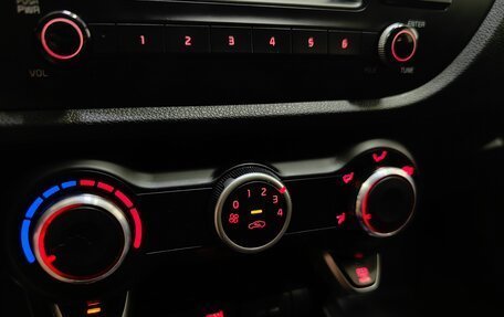 KIA Rio IV, 2018 год, 1 199 000 рублей, 15 фотография