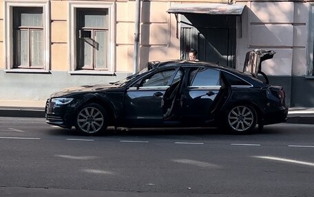 Audi A6, 2012 год, 700 000 рублей, 1 фотография