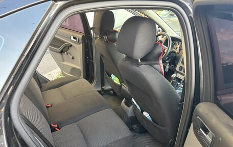 Ford Focus II рестайлинг, 2010 год, 650 000 рублей, 3 фотография
