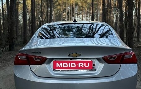 Chevrolet Malibu IX, 2017 год, 1 370 000 рублей, 3 фотография