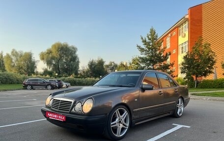 Mercedes-Benz E-Класс, 1996 год, 265 000 рублей, 2 фотография