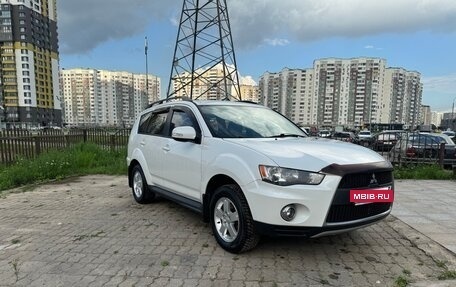 Mitsubishi Outlander III рестайлинг 3, 2011 год, 950 000 рублей, 2 фотография