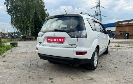 Mitsubishi Outlander III рестайлинг 3, 2011 год, 950 000 рублей, 5 фотография