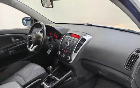 KIA cee'd I рестайлинг, 2010 год, 579 000 рублей, 13 фотография