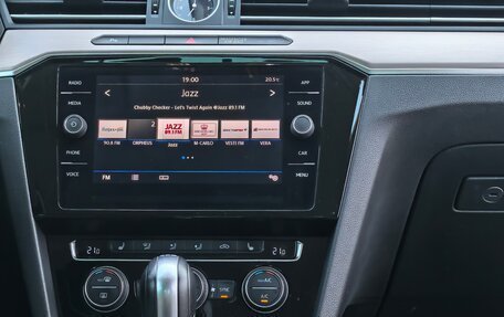 Volkswagen Passat B8 рестайлинг, 2017 год, 2 450 000 рублей, 7 фотография