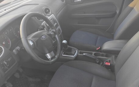 Ford Focus II рестайлинг, 2006 год, 250 000 рублей, 3 фотография