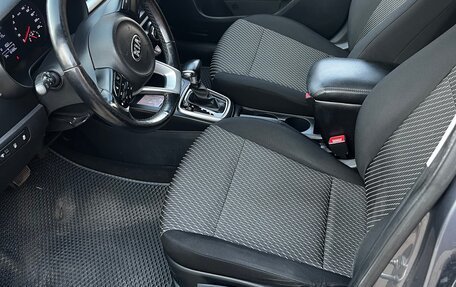 KIA Rio IV, 2018 год, 1 200 000 рублей, 5 фотография