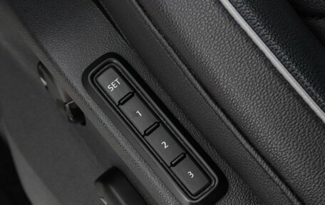 Volkswagen Tiguan II, 2020 год, 2 999 000 рублей, 13 фотография