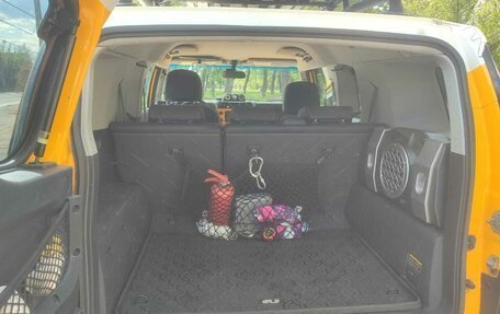 Toyota FJ Cruiser, 2008 год, 2 780 000 рублей, 17 фотография