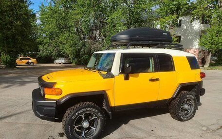 Toyota FJ Cruiser, 2008 год, 2 780 000 рублей, 21 фотография