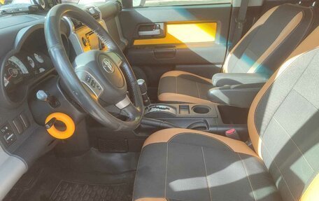 Toyota FJ Cruiser, 2008 год, 2 780 000 рублей, 22 фотография