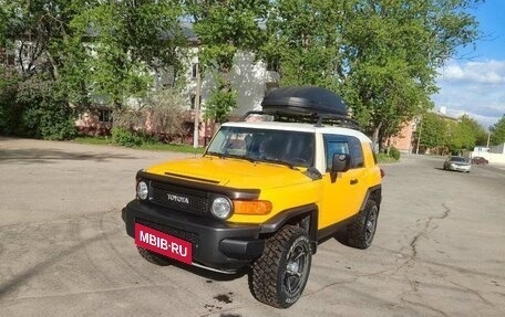 Toyota FJ Cruiser, 2008 год, 2 780 000 рублей, 20 фотография