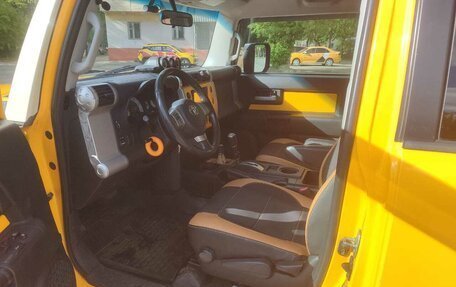 Toyota FJ Cruiser, 2008 год, 2 780 000 рублей, 25 фотография