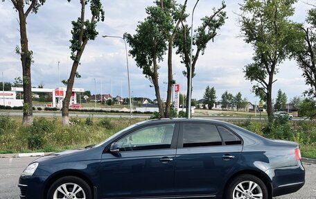 Volkswagen Jetta VI, 2007 год, 700 000 рублей, 2 фотография