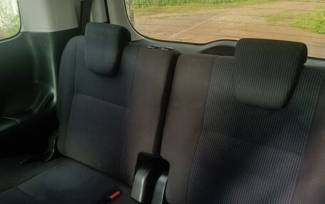 Toyota Voxy III, 2014 год, 1 790 000 рублей, 3 фотография